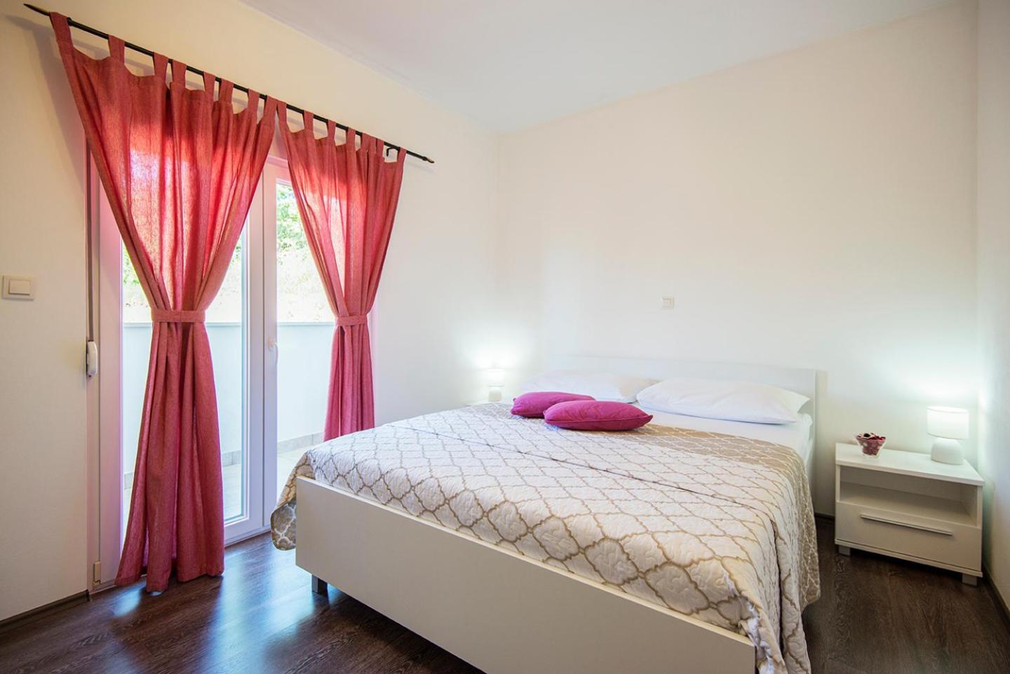 Apartments Cape Deluxe Rtina Luaran gambar