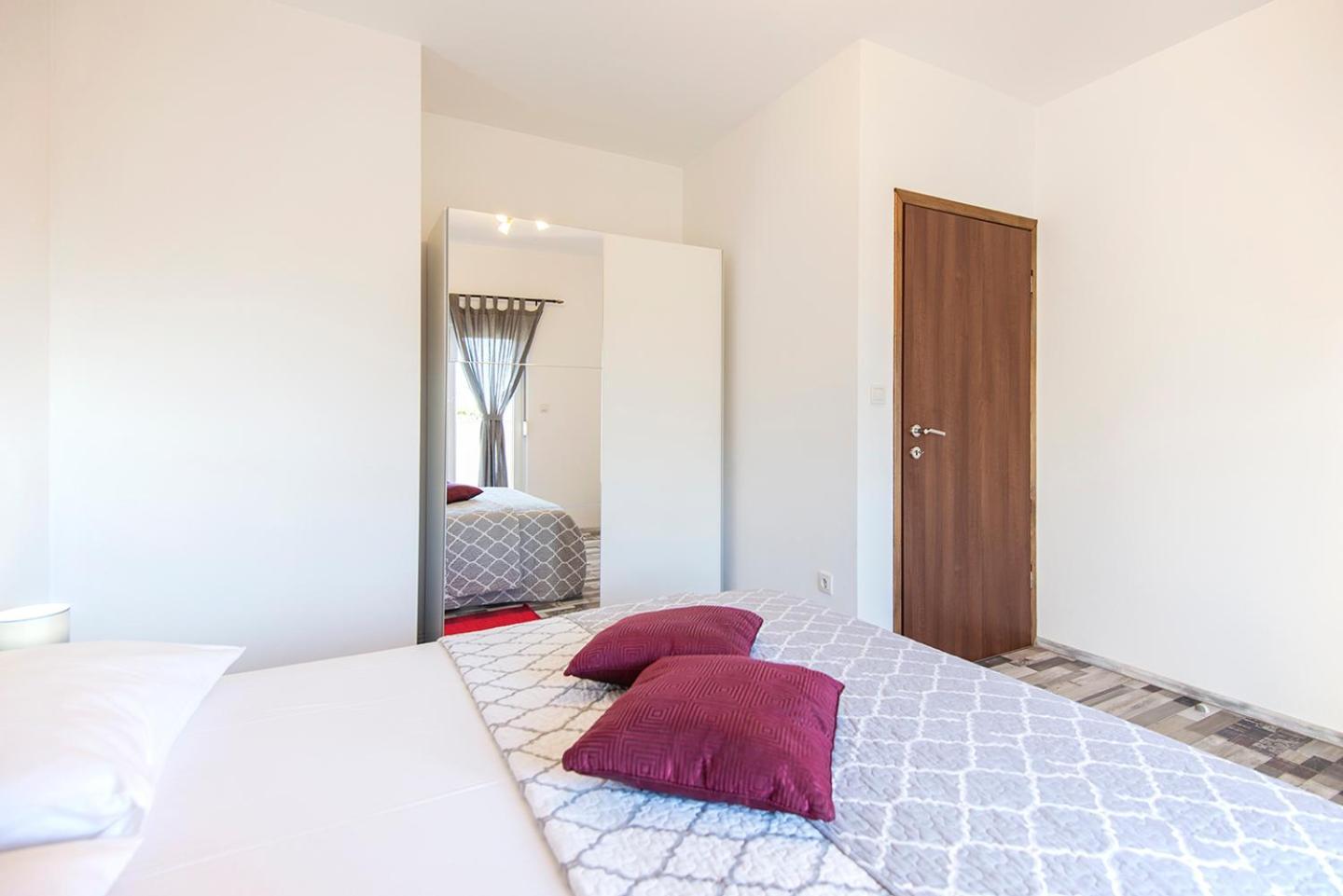 Apartments Cape Deluxe Rtina Luaran gambar