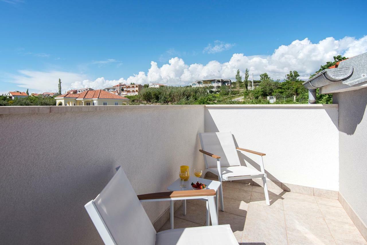 Apartments Cape Deluxe Rtina Luaran gambar