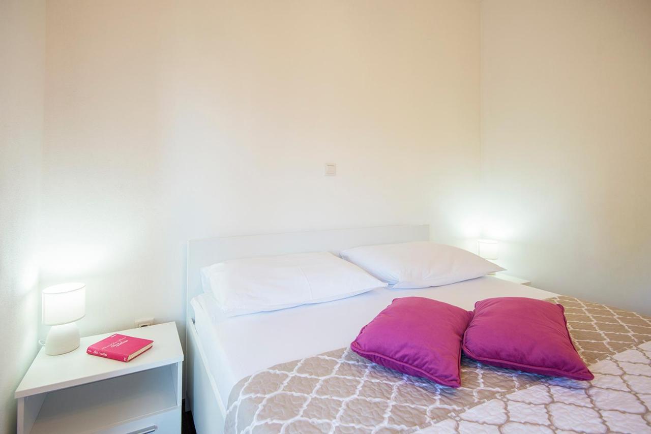 Apartments Cape Deluxe Rtina Luaran gambar